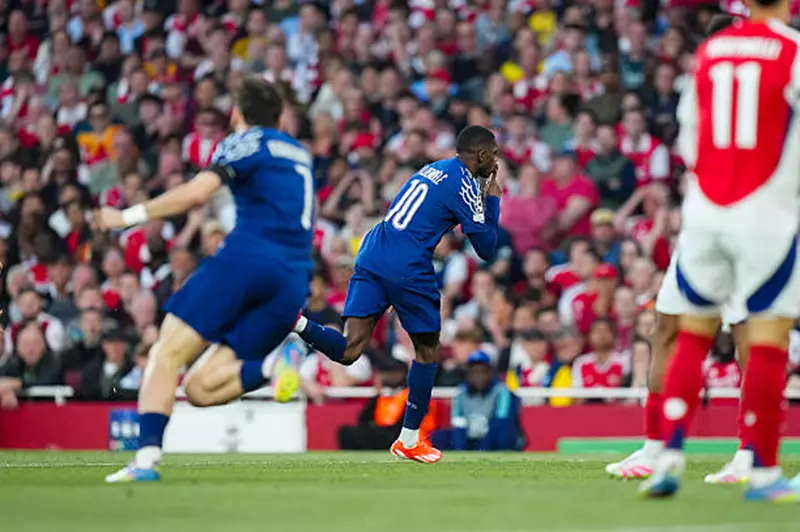 أرسنال وباريس